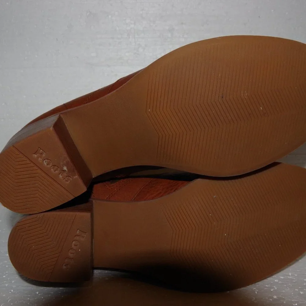 🍁Canadian Brand🍁 Roots Liberty Boot in Brown - Picture 4 of 7